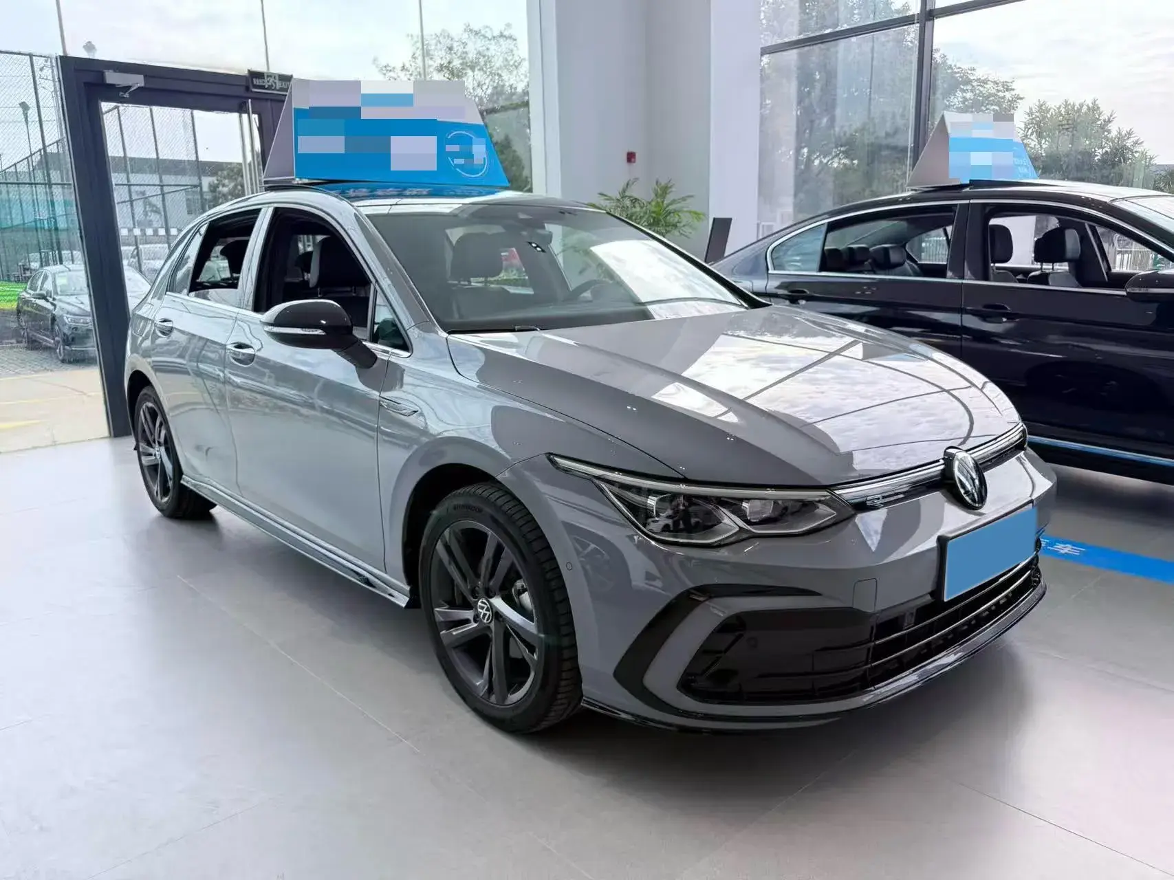 2024 VOLKSWAGEN GOLF thumbnail 3