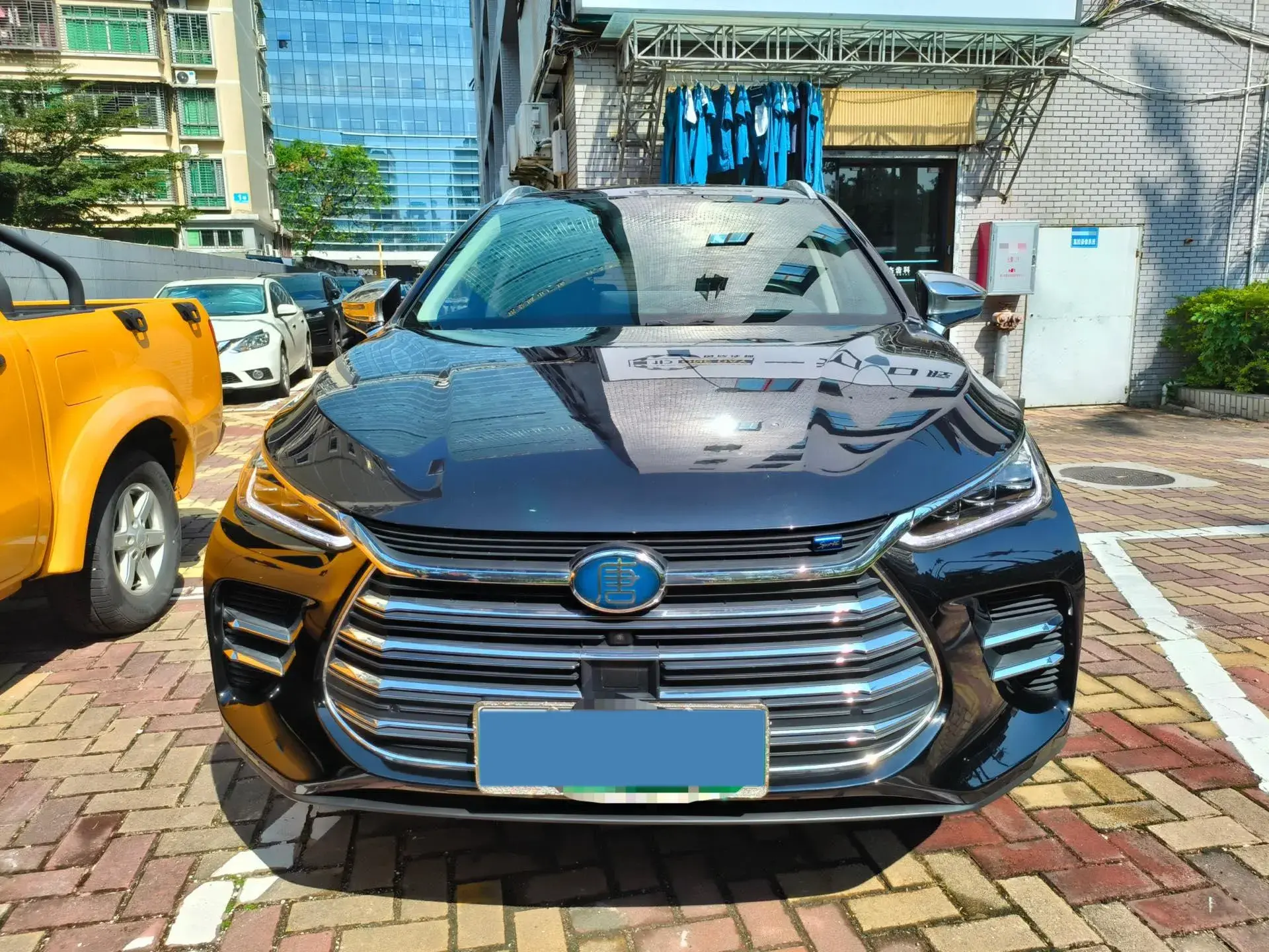 2018 BYD TANG thumbnail 2