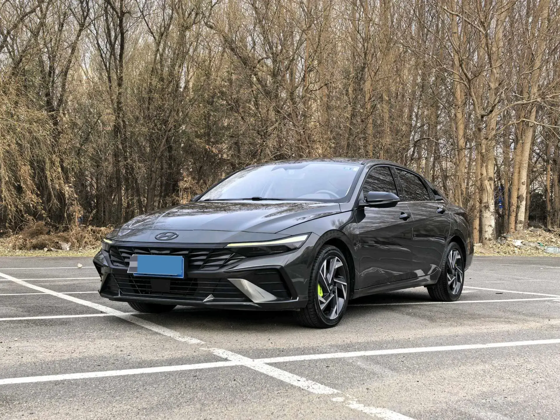 2023 HYUNDAI ELANTRA view 1