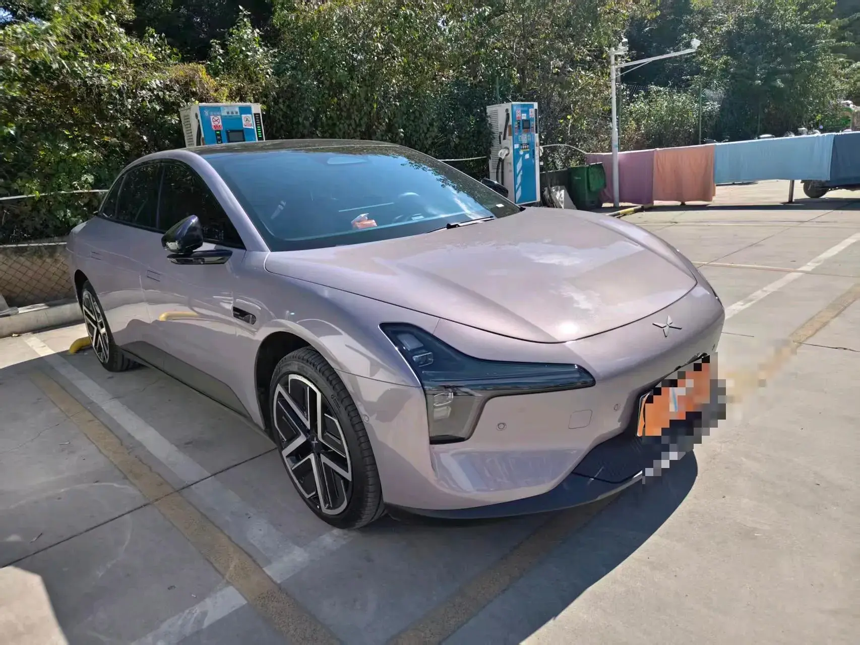 2025 XPENG MONA thumbnail 3