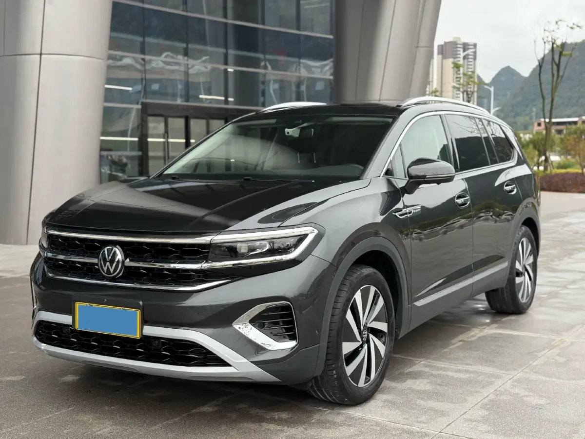 2021 Volkswagen Talagon 2.0T 220HP L4 7DCT