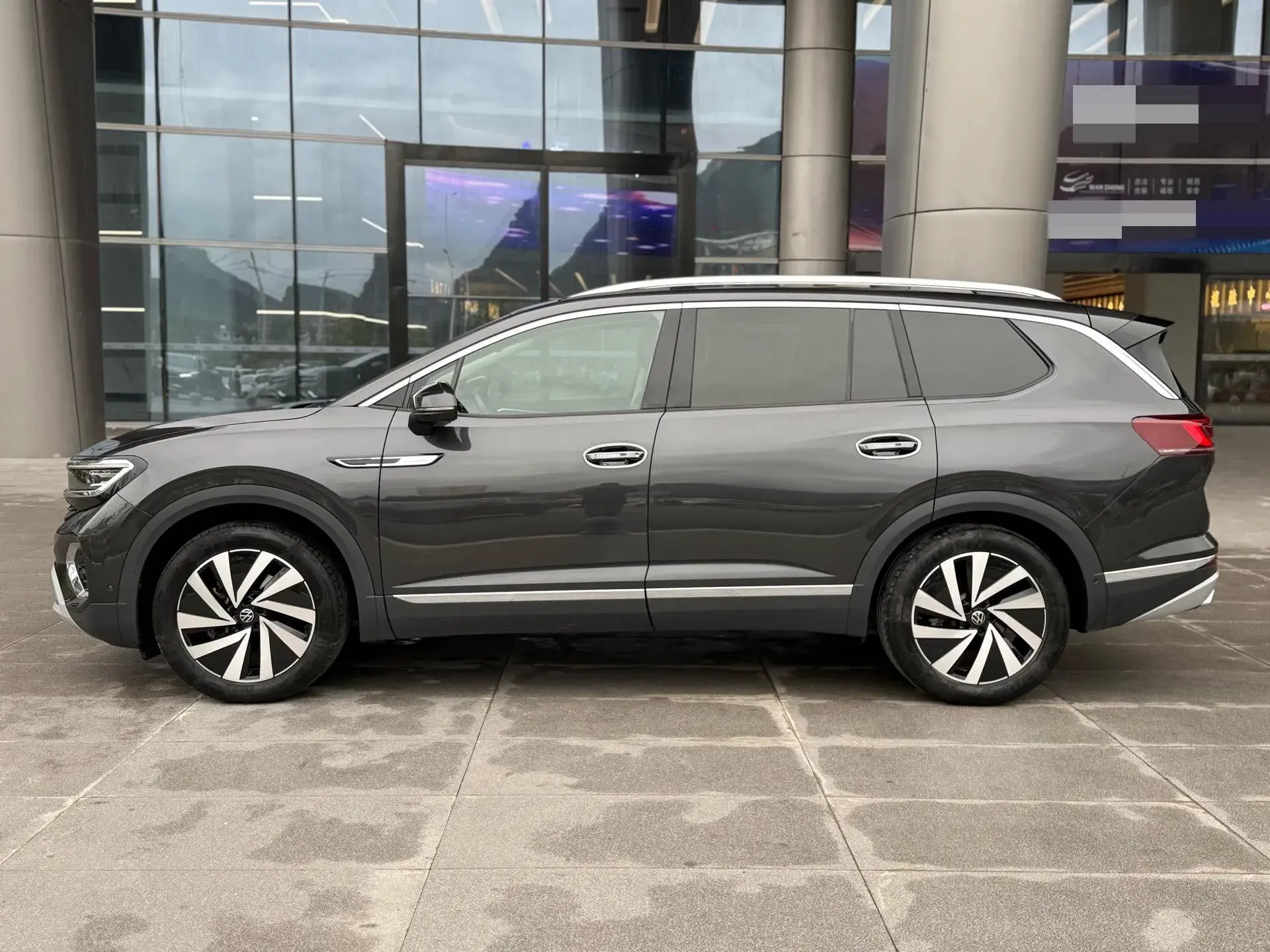 2021 VOLKSWAGEN TALAGON thumbnail 4