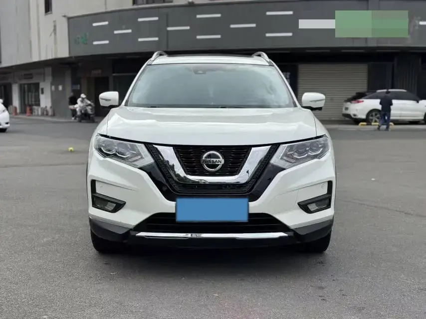 2021 NISSAN X-TRAIL thumbnail 2