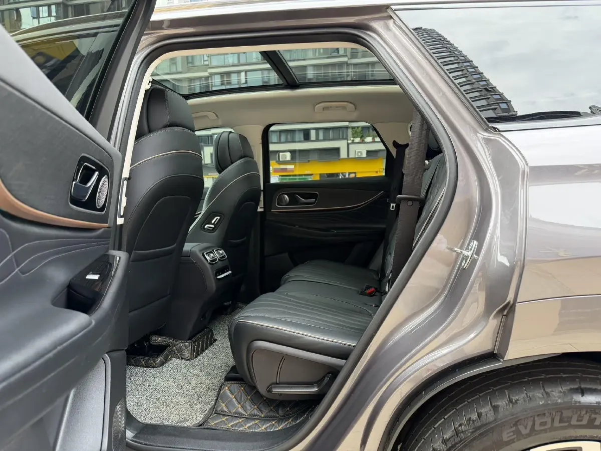 2023 Chery Tiggo 9 2.0T 261HP L4 8AT,autocango,china used car exporter,china ev exporter,chinese used car exporter,chinese used ev exporter