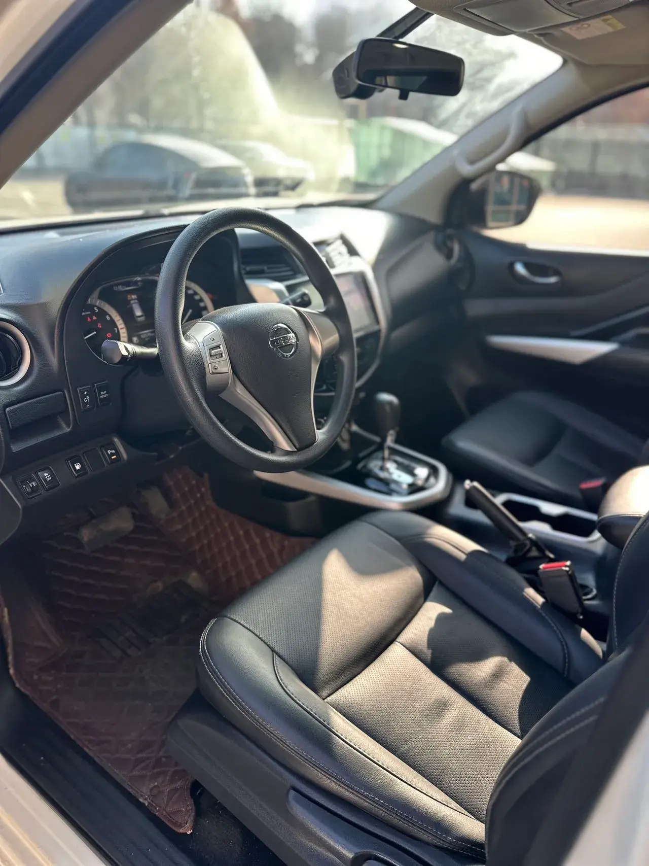 2020 NISSAN TERRA thumbnail 4