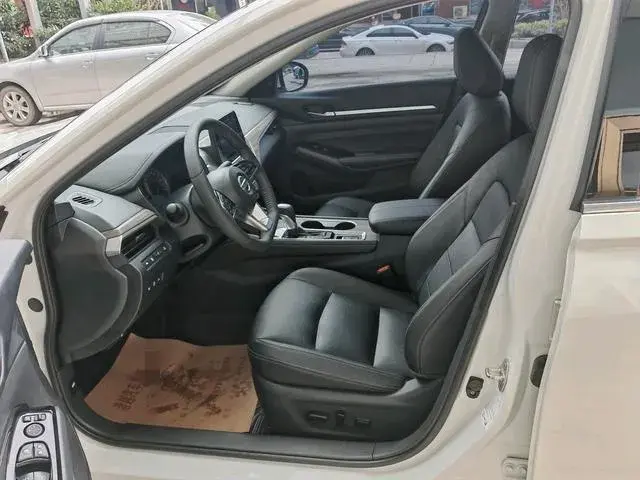 2021 NISSAN TEANA thumbnail 4