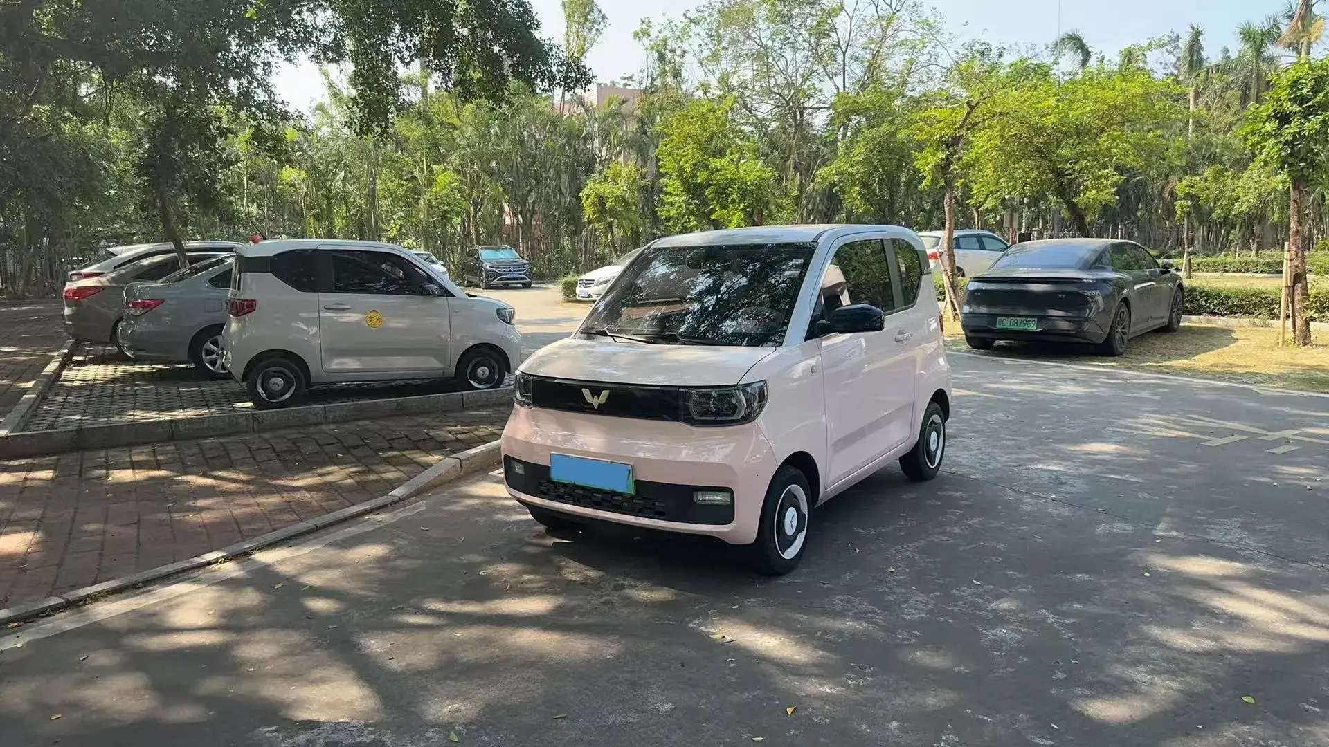 2021 WULING HONGGUANG view 1