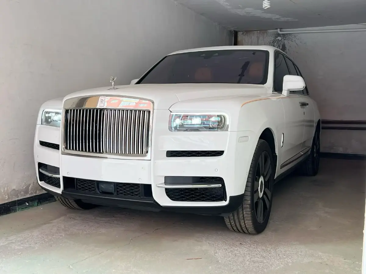 2024 Rolls-Royce Cullinan 6.7T 571HP V12 8AT