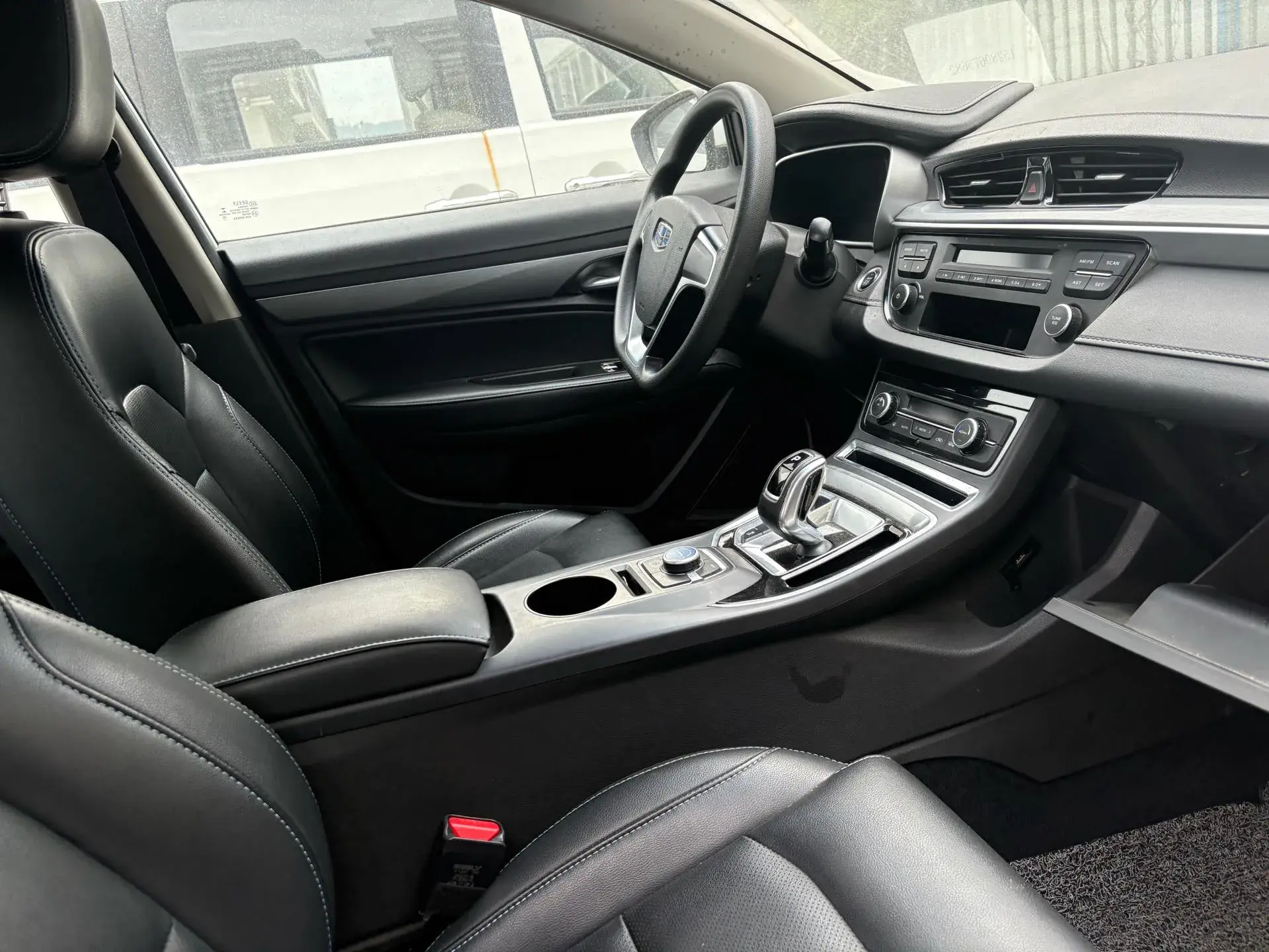 2017 GEELY EMGRAND thumbnail 4