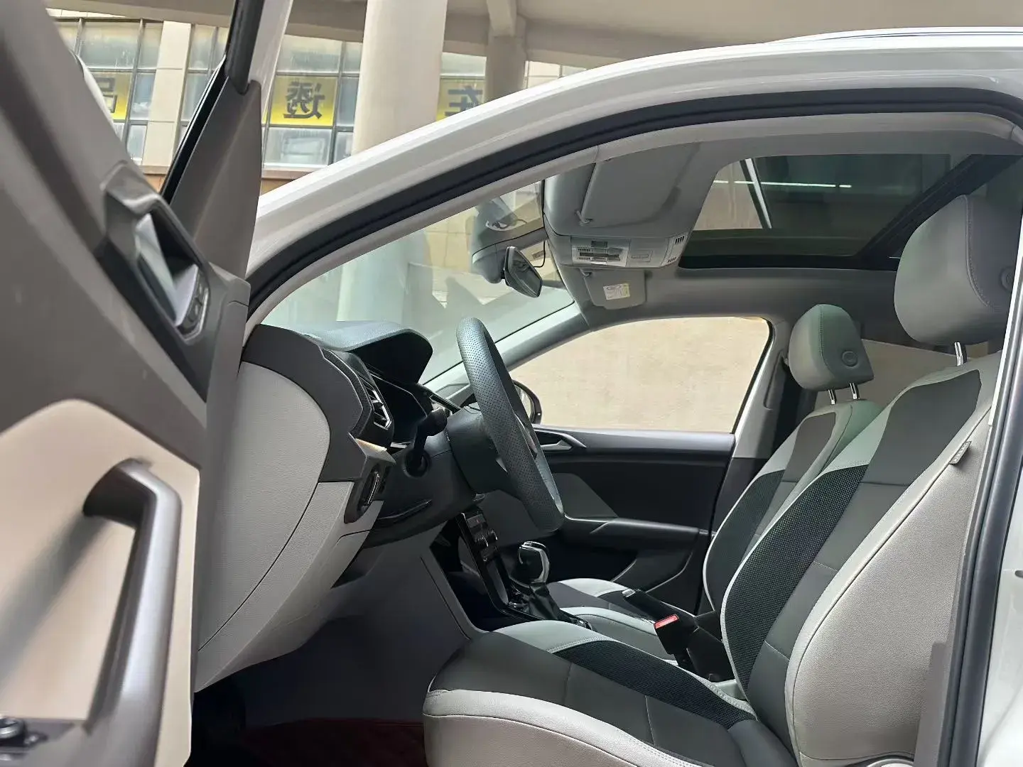 2020 VOLKSWAGEN TACQUA thumbnail 4