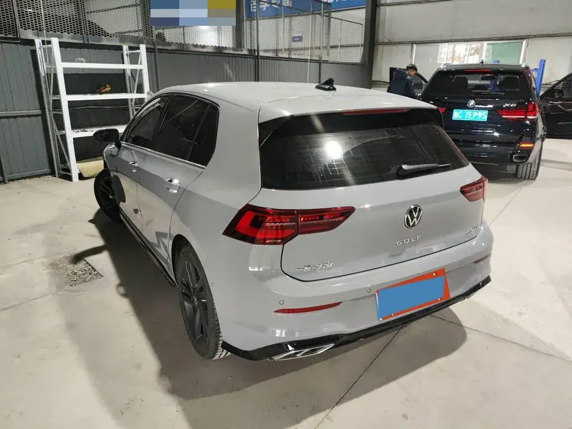 2021 VOLKSWAGEN GOLF thumbnail 3