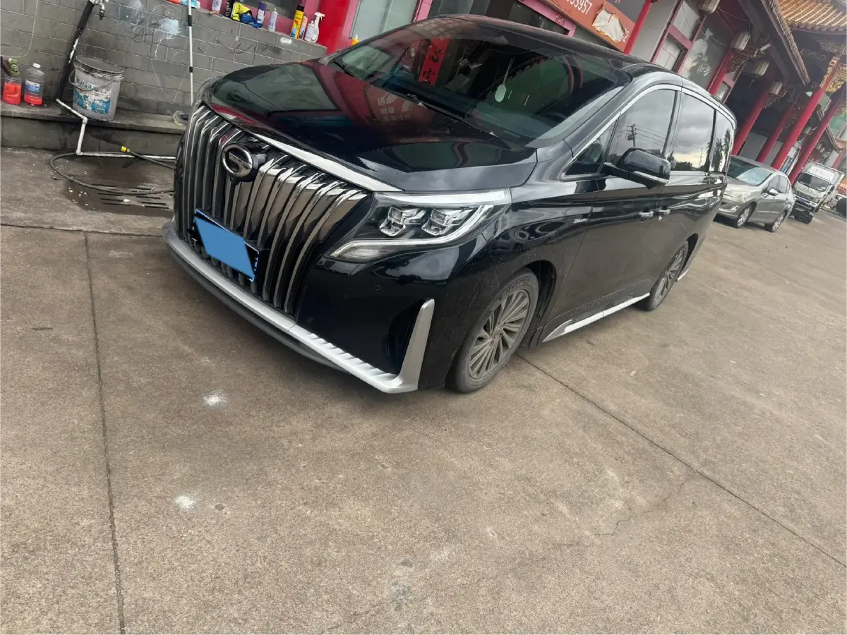 2021 GAC Trumpchi M8 2.0T 252HP L4 8AT