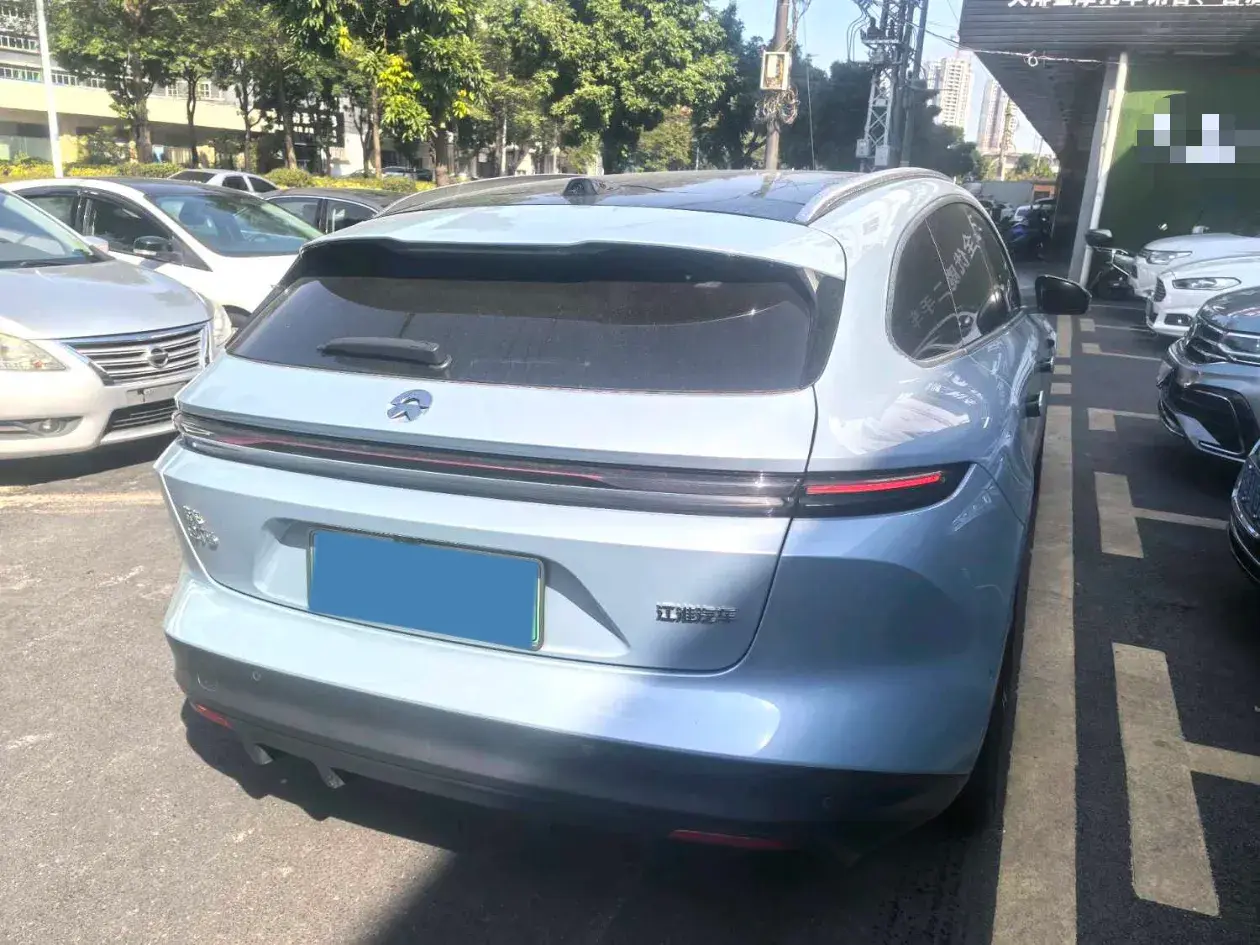 2023 NIO ET5T thumbnail 3