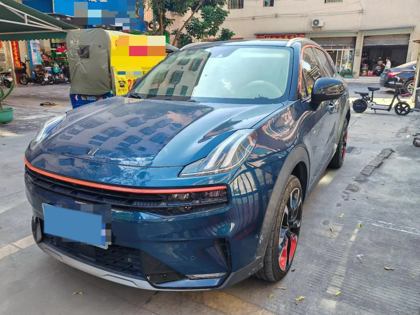 2020 LYNK&CO 06 view 1