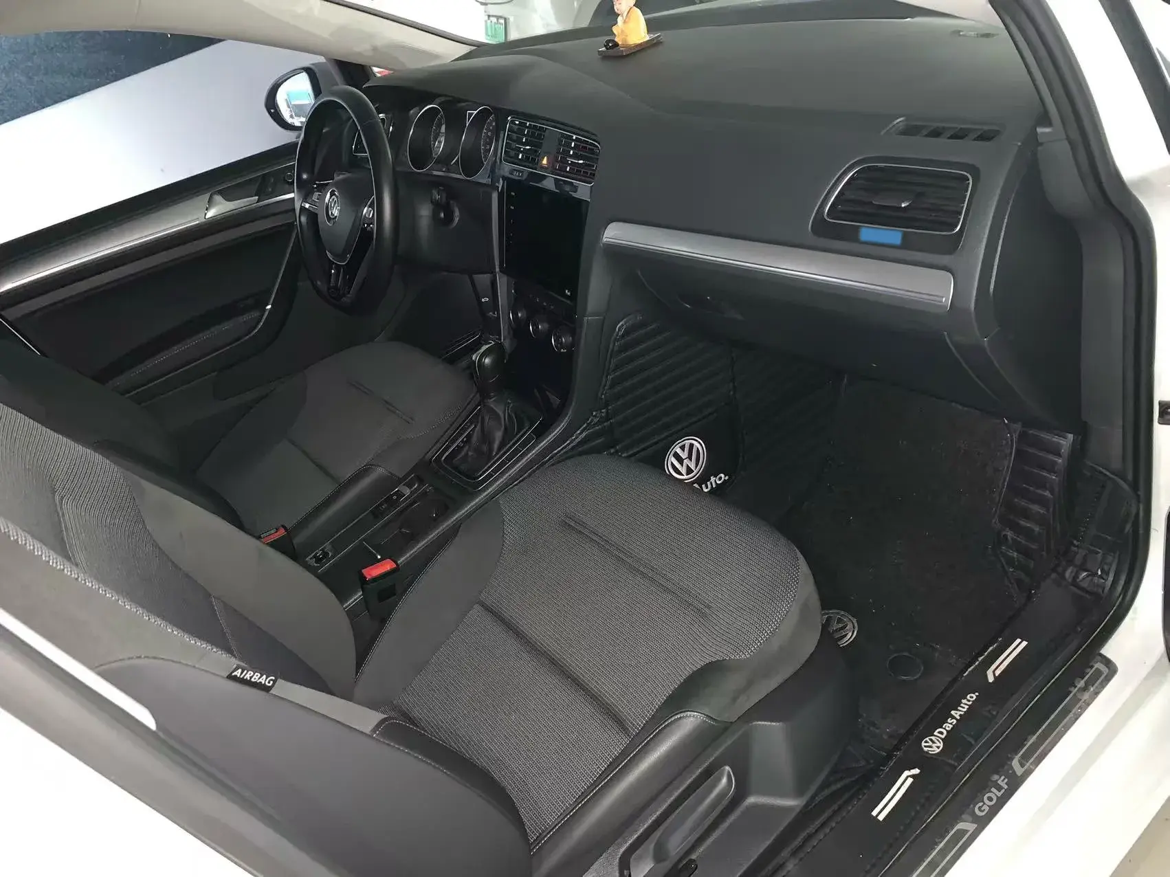 2020 VOLKSWAGEN GOLF thumbnail 2