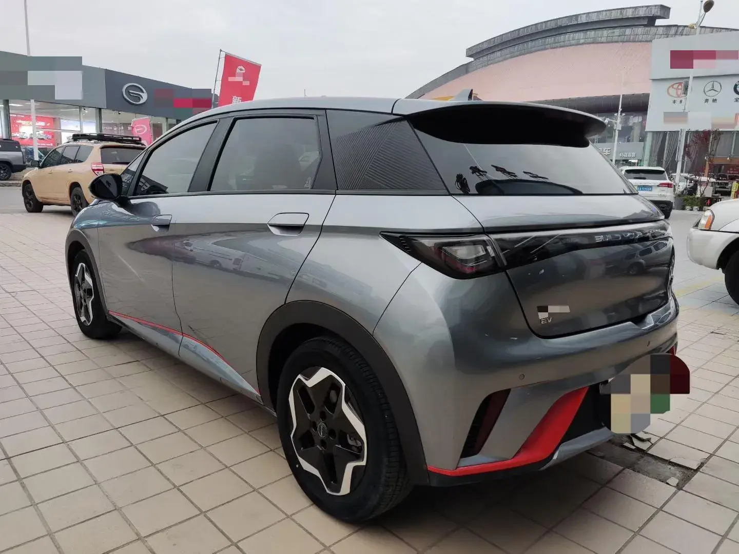 2023 BYD DOLPHIN thumbnail 3