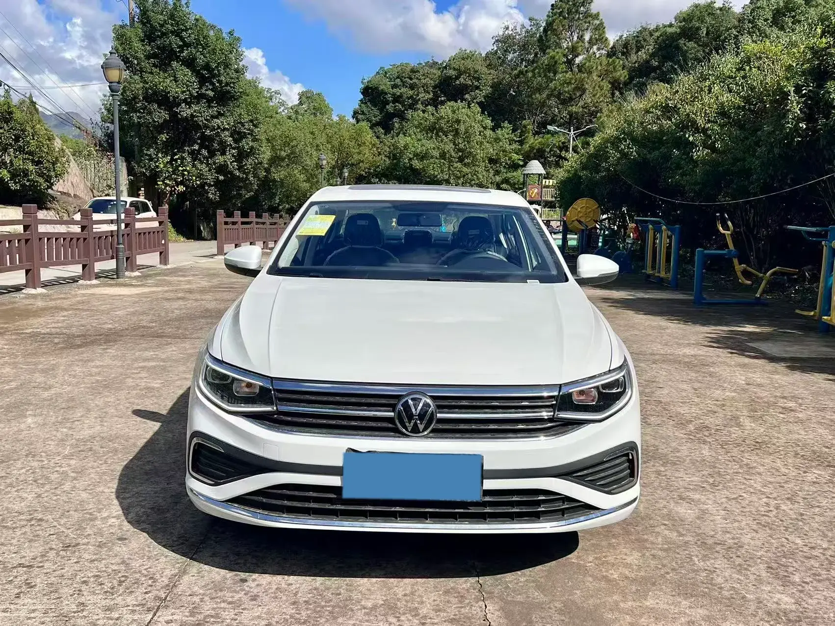 2025 VOLKSWAGEN BORA thumbnail 2