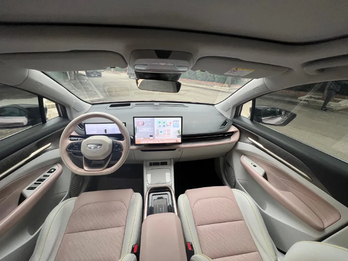 2022 Geometry M6 BEV 70KWH,autocango,china used car exporter,china ev exporter,chinese used car exporter,chinese used ev exporter