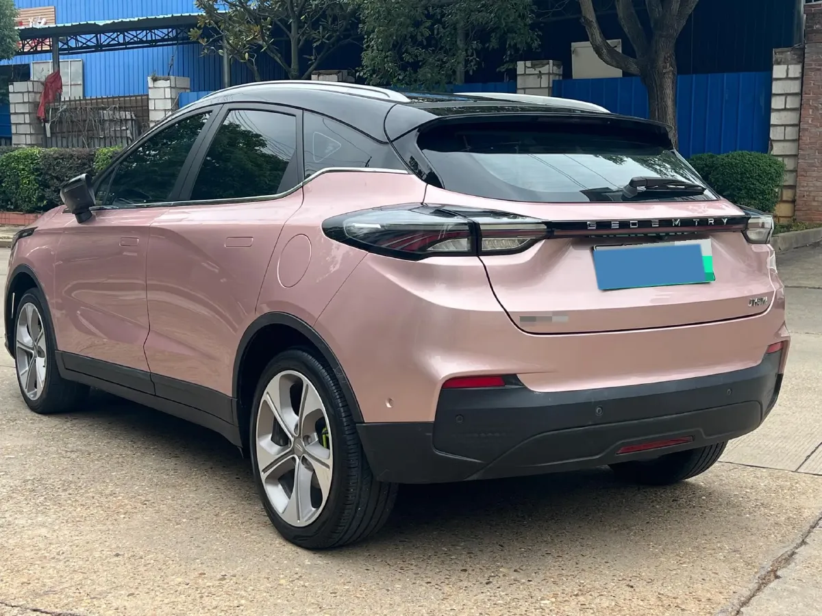 2022 Geometry M6 BEV 70KWH,autocango,china used car exporter,china ev exporter,chinese used car exporter,chinese used ev exporter