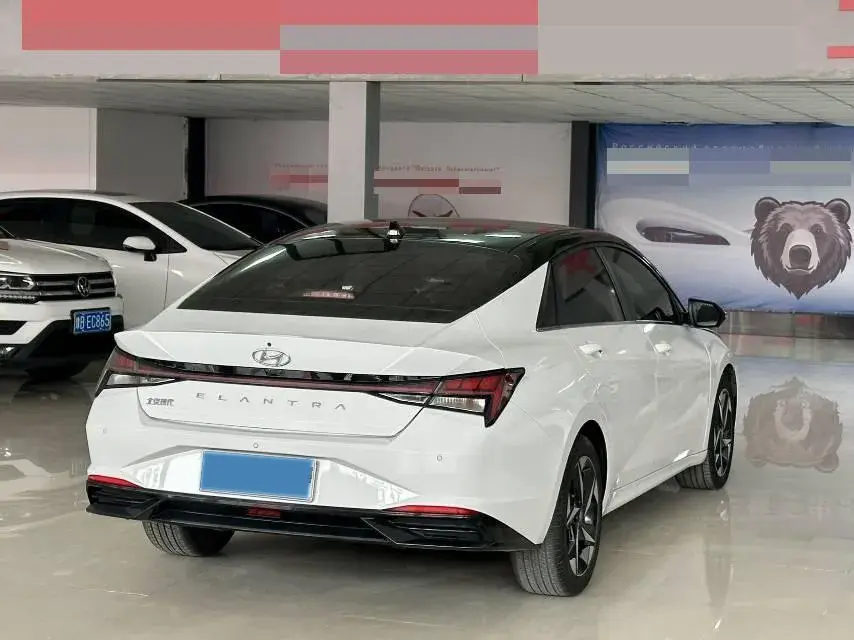 2022 HYUNDAI ELANTRA thumbnail 4