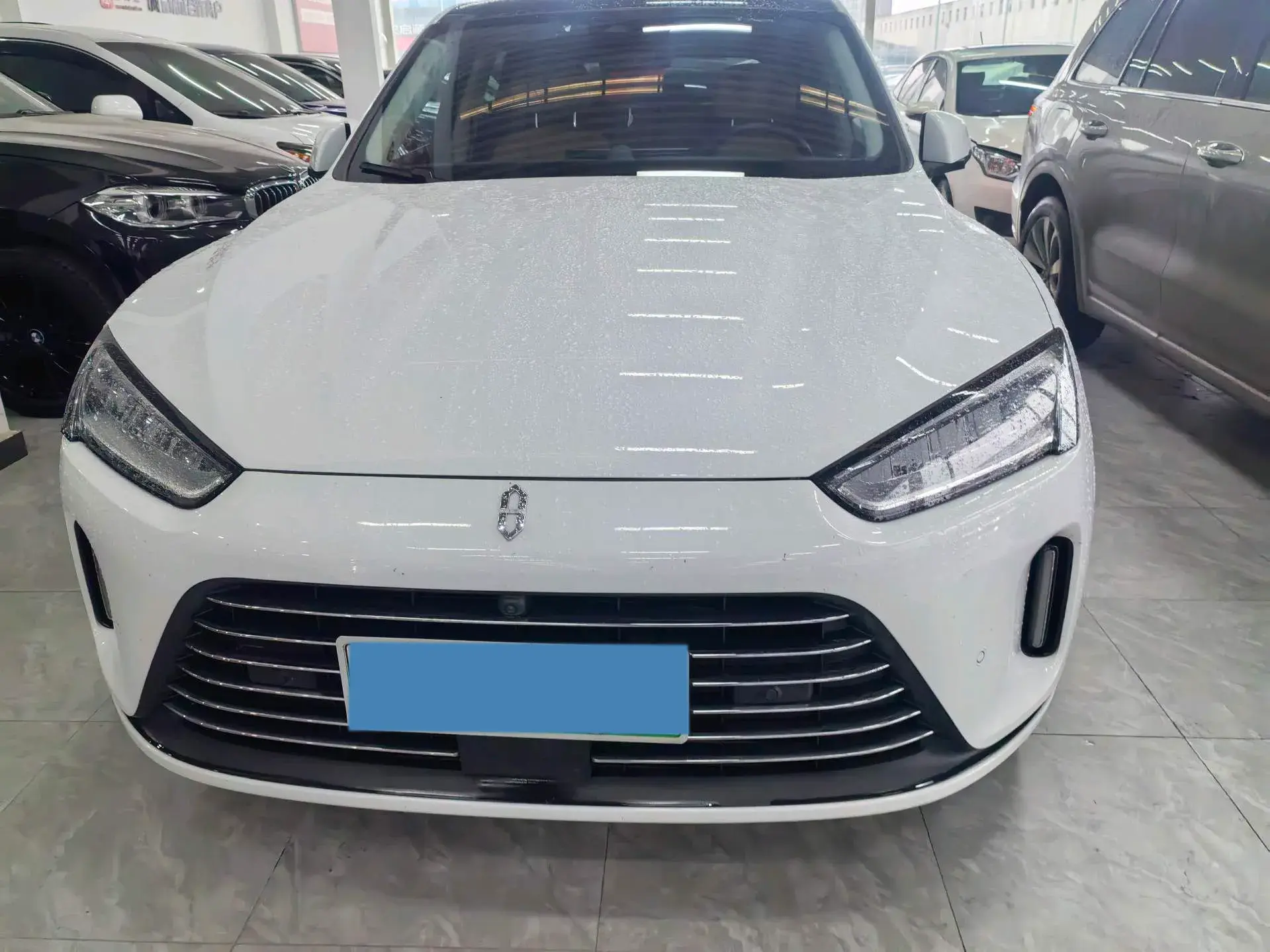 2022 AITO AITO thumbnail 2