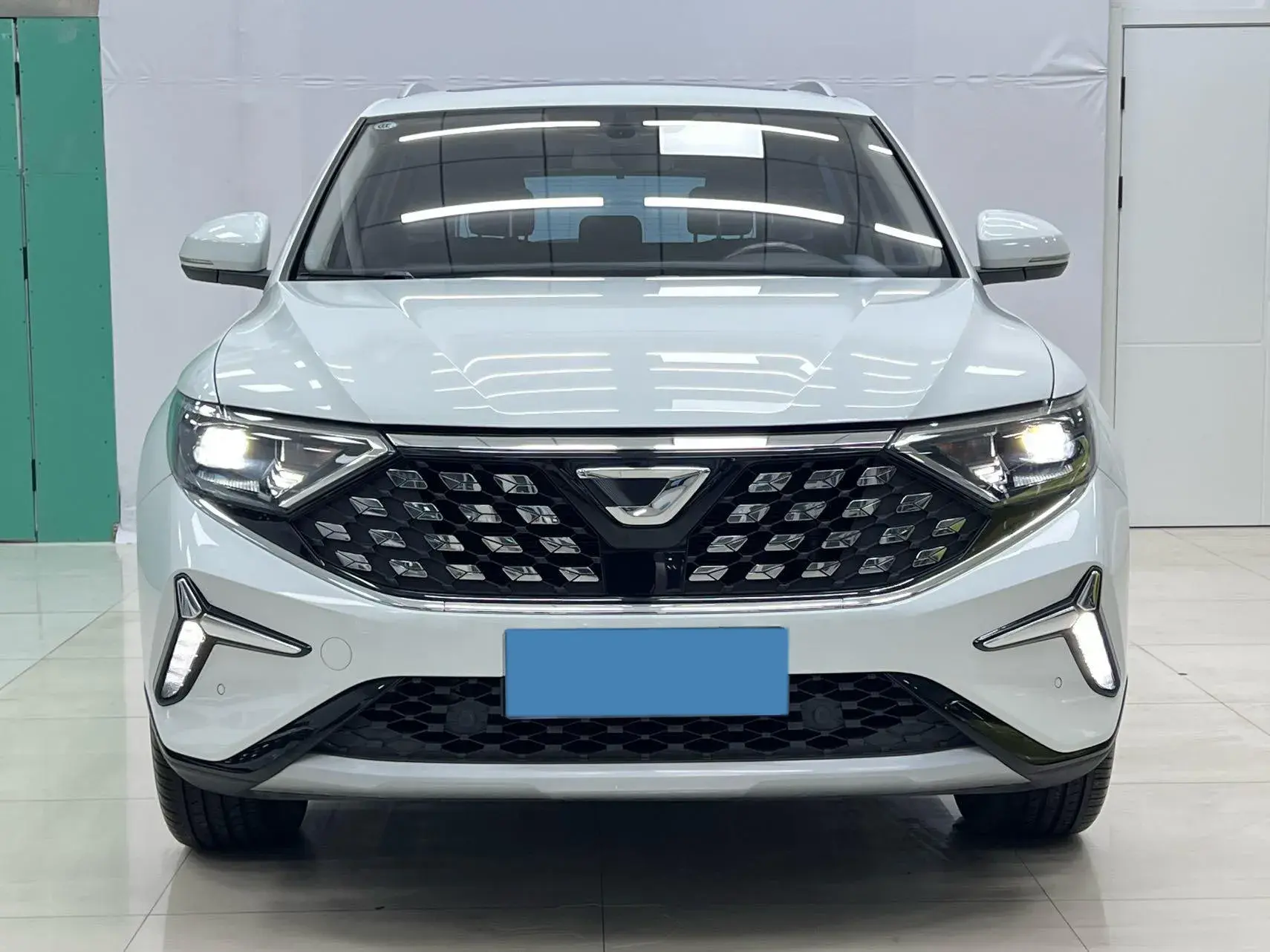 2023 JETTA VS5 thumbnail 3