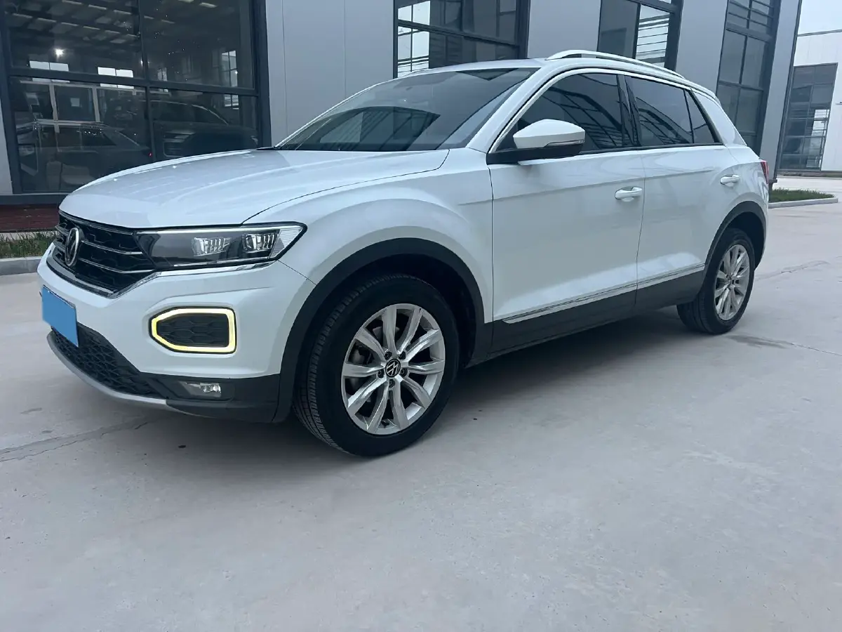 2022 Volkswagen T-Roc 1.4T 150HP L4 7DCT