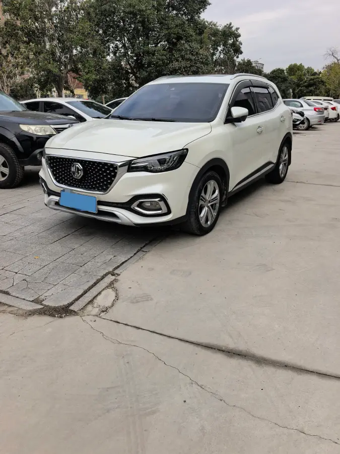 2018 MG HS 2.0T 231HP L4 6DCT