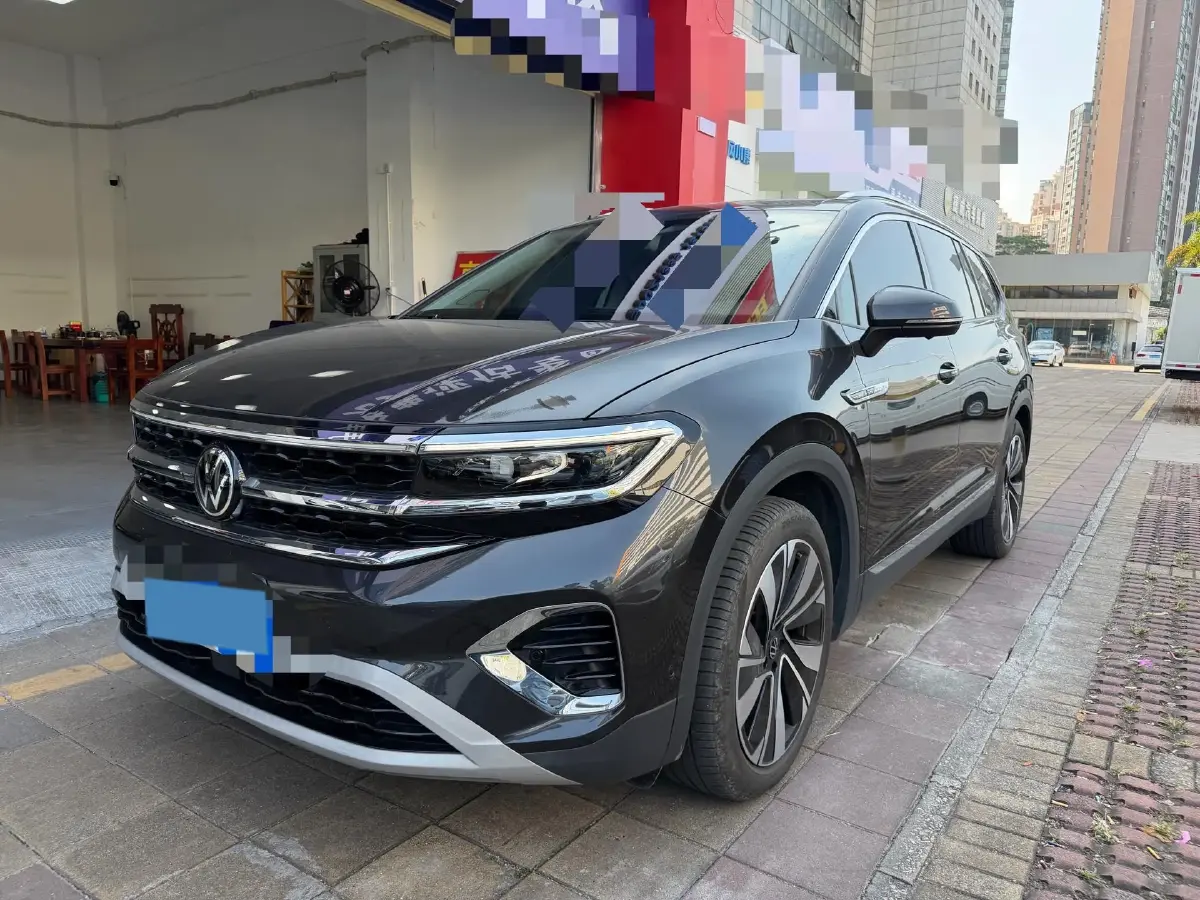 2023 Volkswagen Talagon 2.0T 220HP L4 7DCT