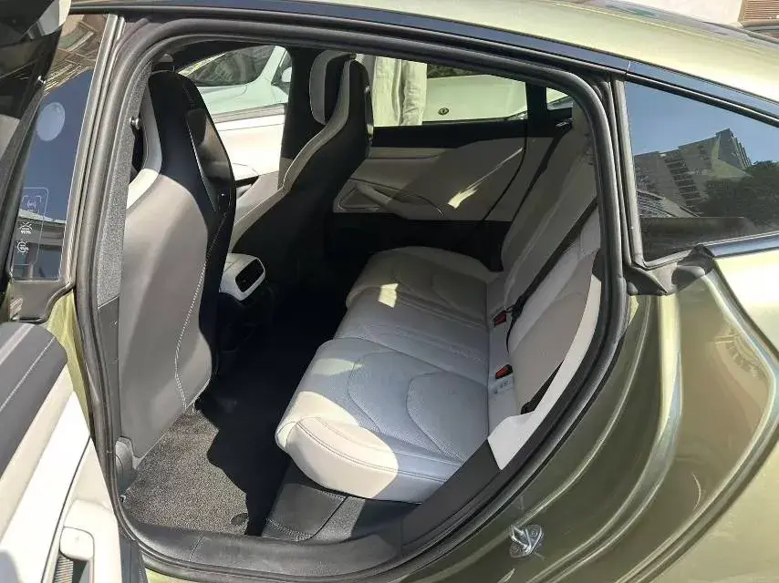 2024 MI SU7 thumbnail 3