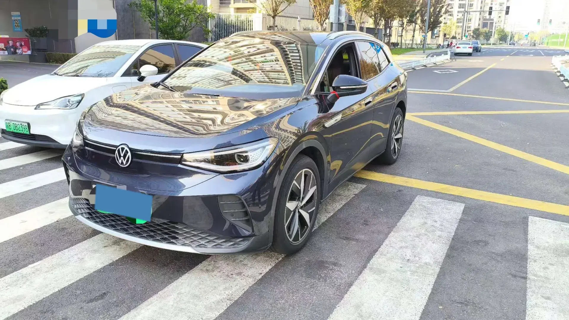 2021 VOLKSWAGEN ID.4 view 1