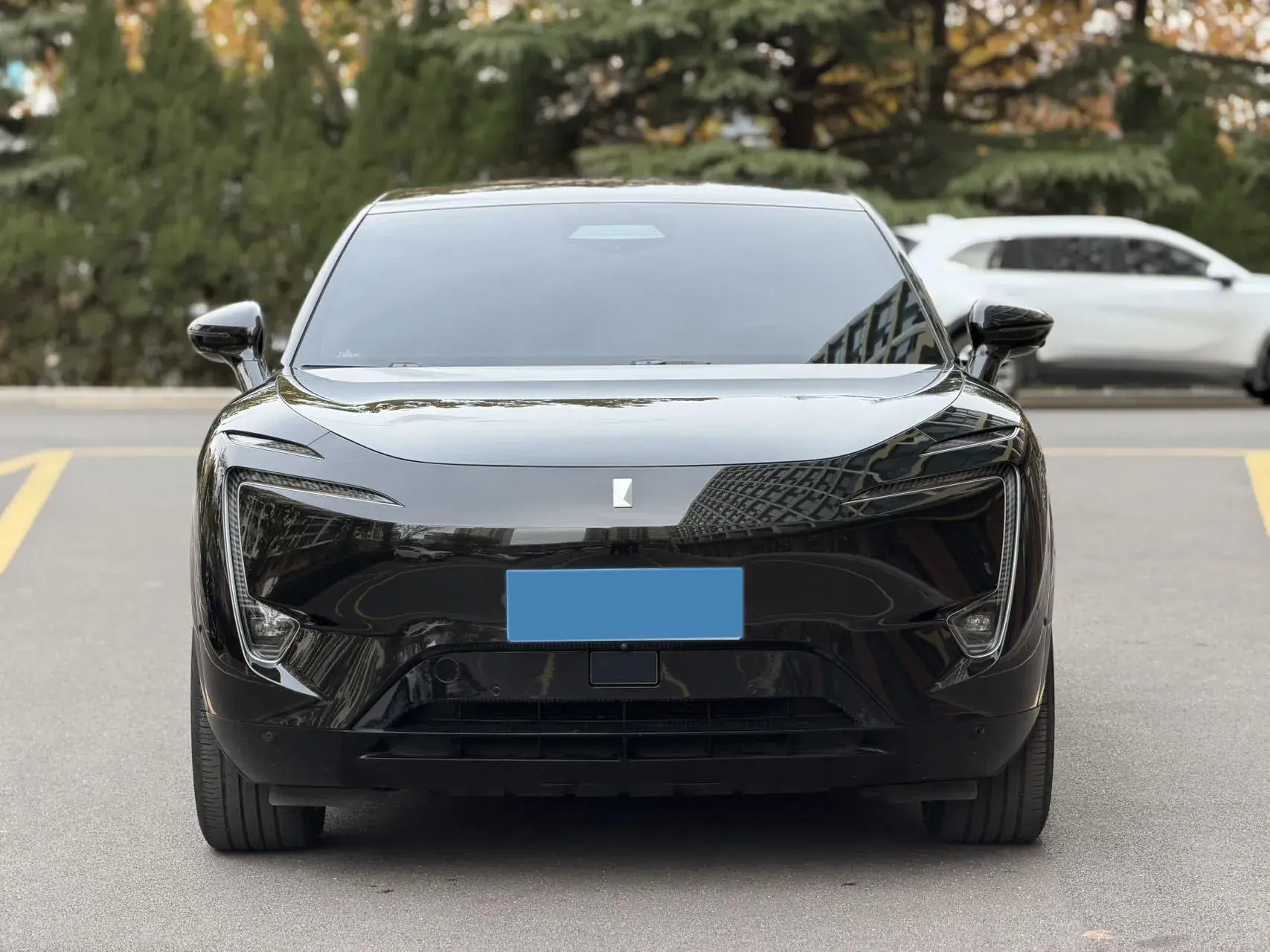 2023 AVATR 11 thumbnail 2