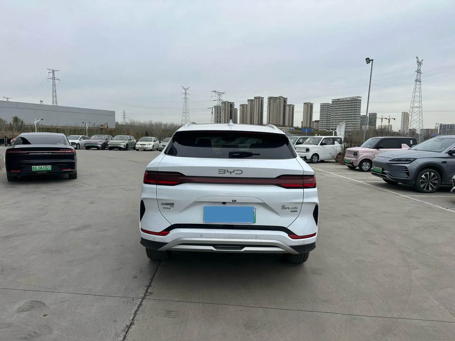 2025 BYD SONG thumbnail 4