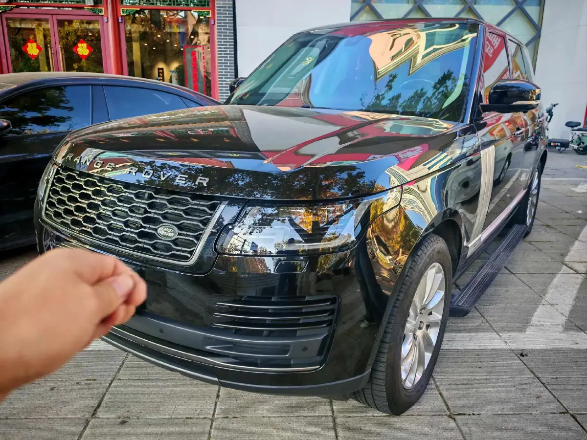 2020 Land Rover Range Rover 3.0T 360HP L6 8AT