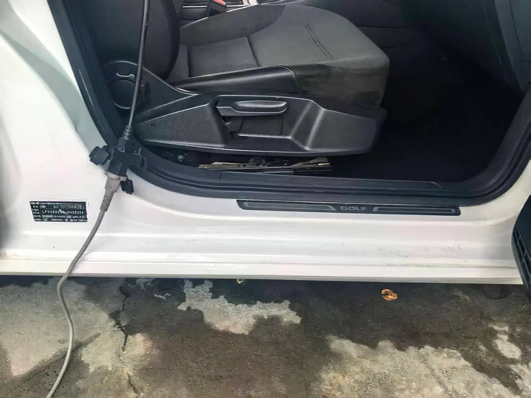 2018 VOLKSWAGEN GOLF thumbnail 4