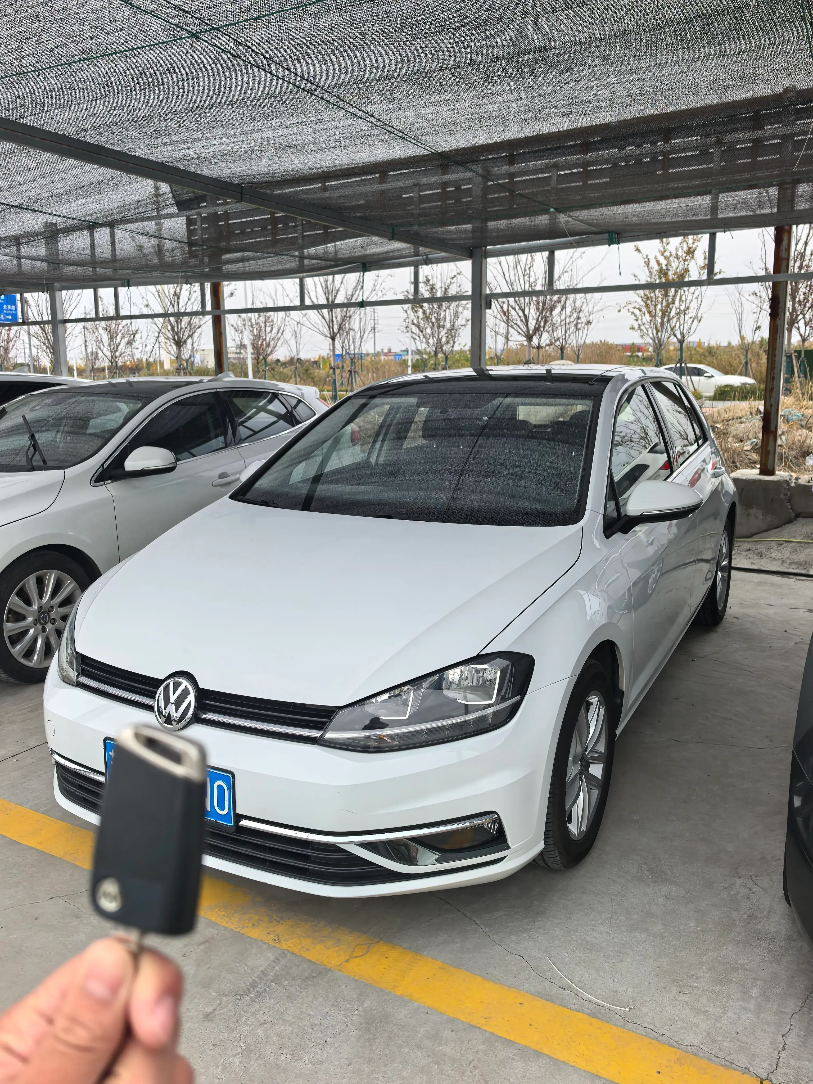 2018 VOLKSWAGEN GOLF view 1