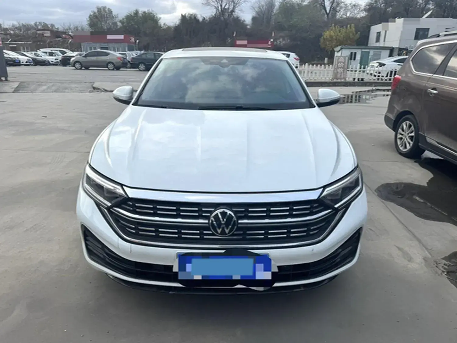 2023 VOLKSWAGEN SAGITAR thumbnail 2