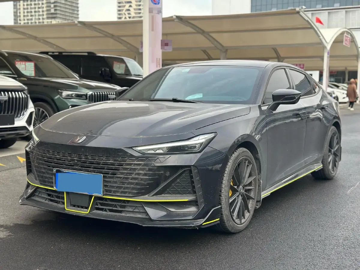 2022 ChangAn UNI-V 1.5T 188HP L4 7DCT