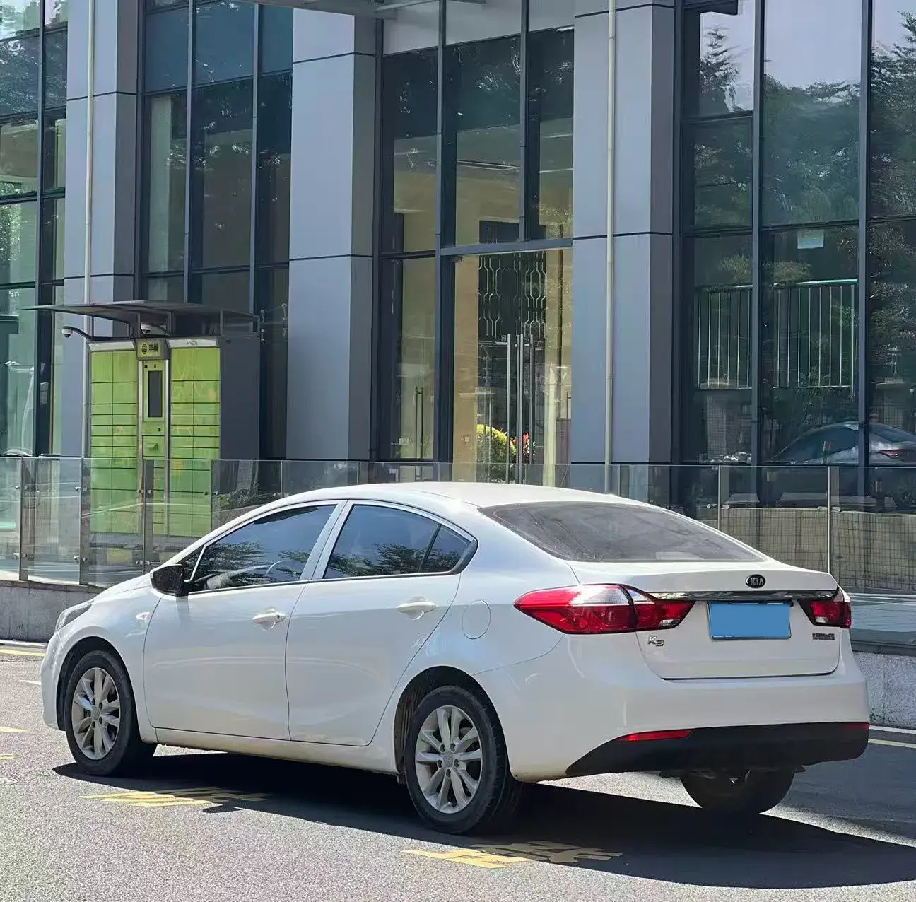 2017 KIA K3 thumbnail 3