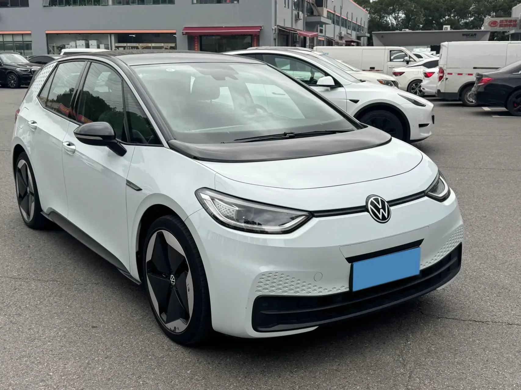 2023 VOLKSWAGEN ID.3 thumbnail 2