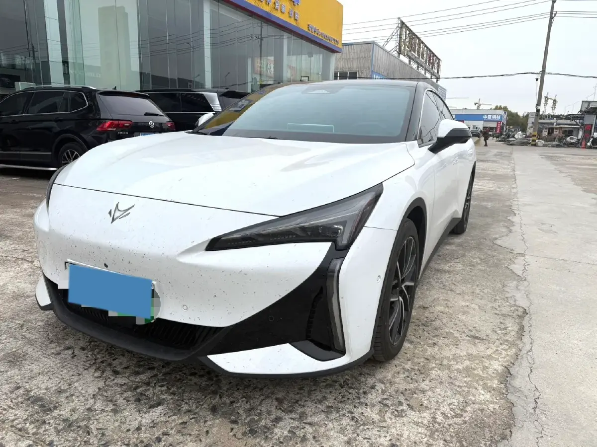 2024 ARCFOX αS5 BEV 79.2KWH