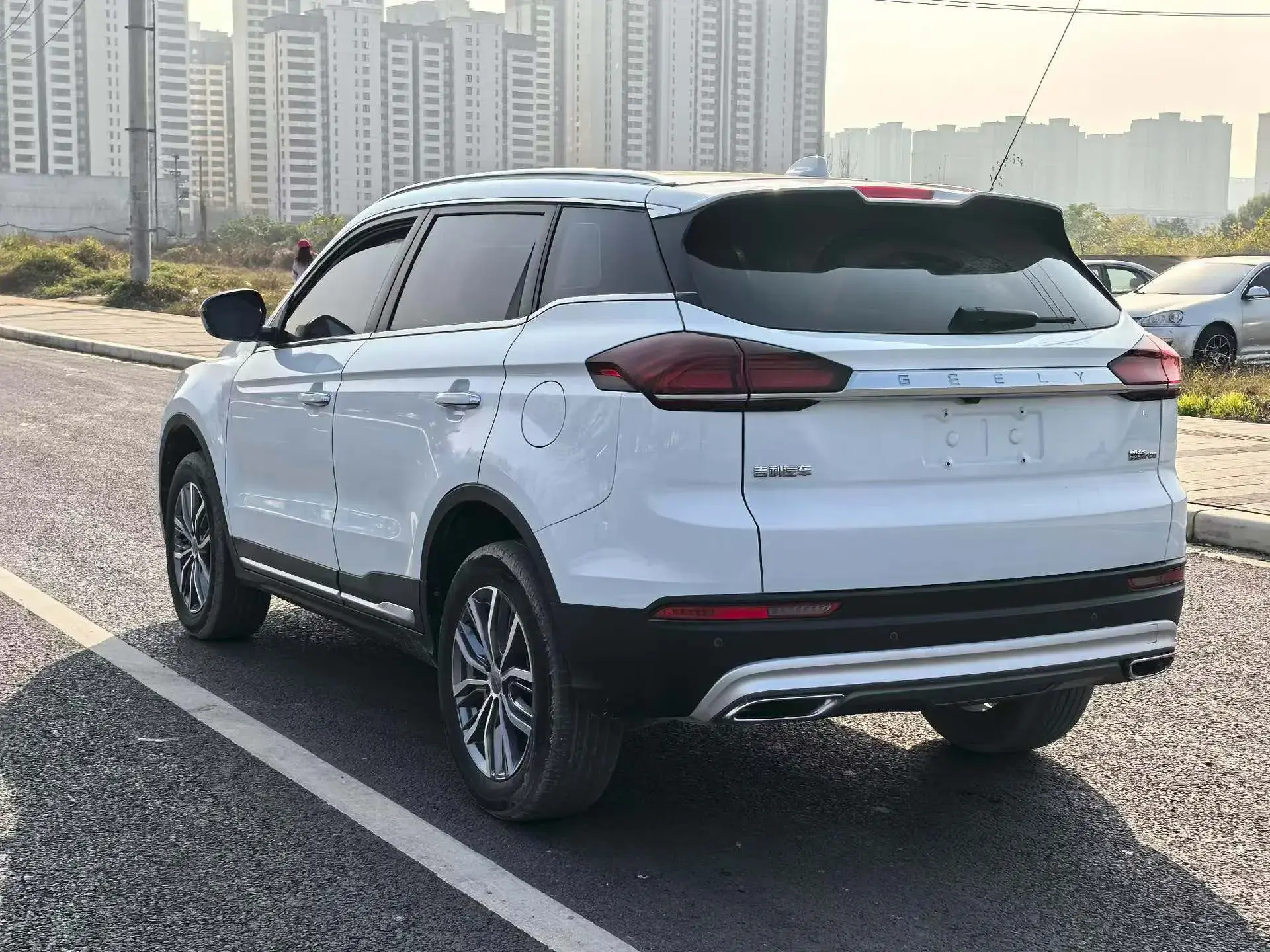 2020 GEELY AZKARRA thumbnail 2