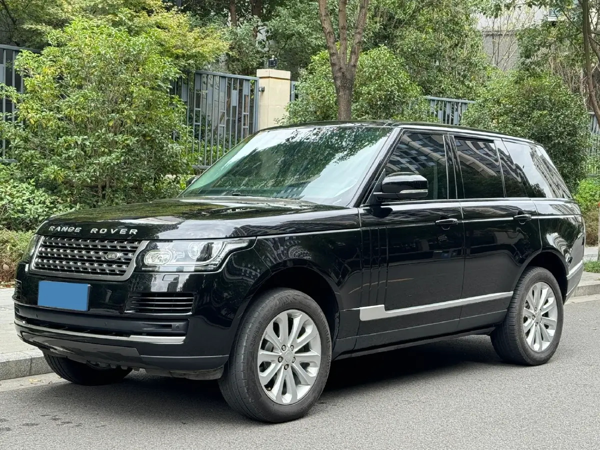 2017 Land Rover Range Rover 3.0T 340HP V6 8AT 2017 Land Rover Range Rover 3.0T 340HP V6 8AT