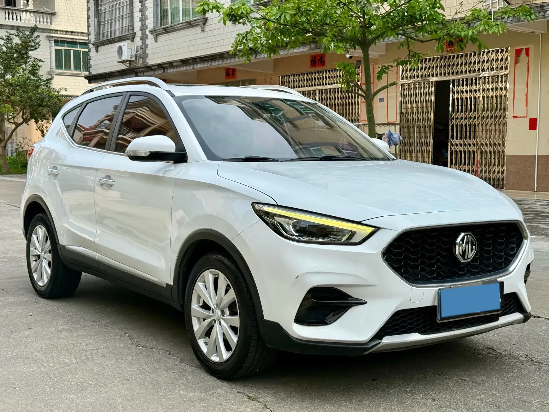 2020 MG ZS thumbnail 3