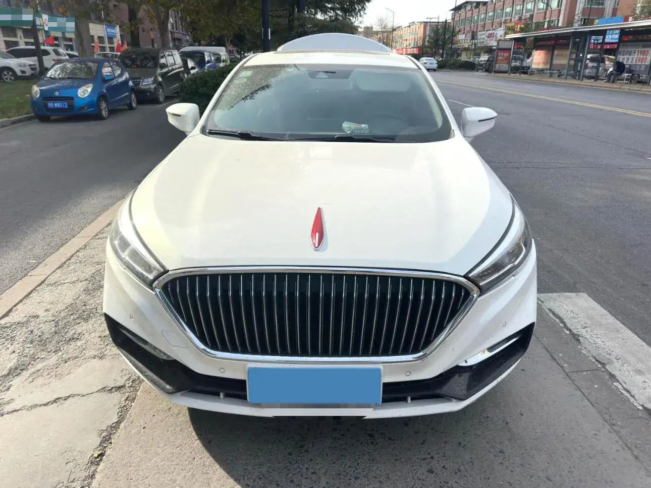 2018 HONGQI H5 thumbnail 2