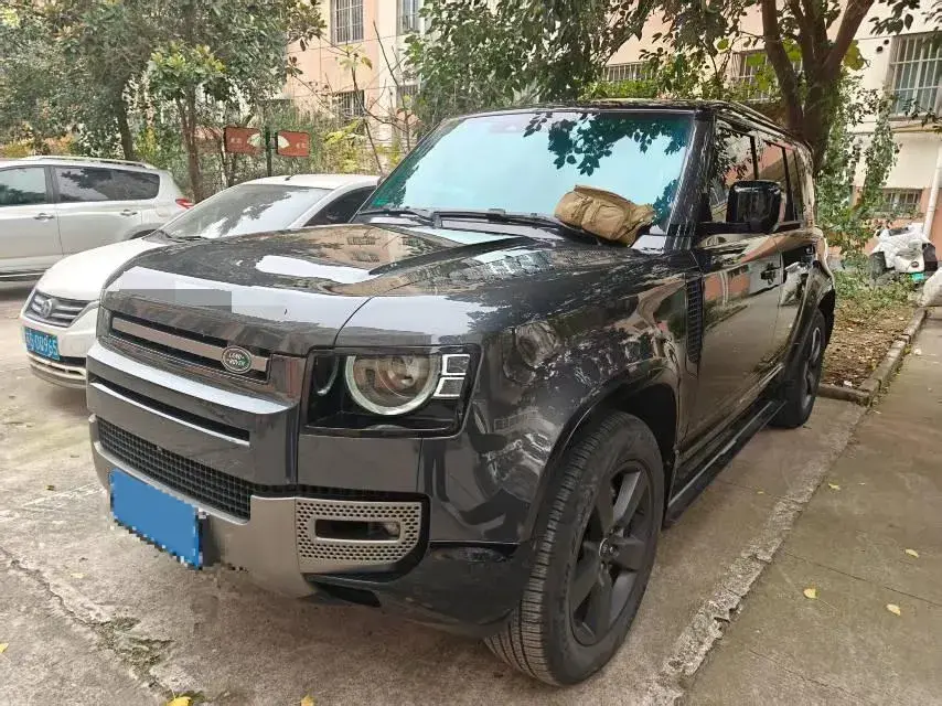 2024 Land Rover Defender 3.0T 400HP L6 8AT