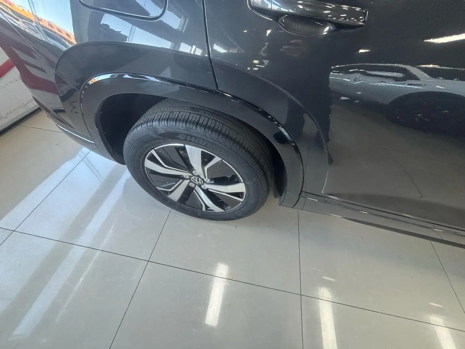 2022 VOLKSWAGEN TAYRON thumbnail 4