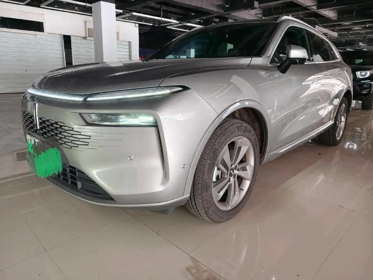 2024 WEY Mocha 1.5T 170HP L4 4DHT PHEV 35.04KWH