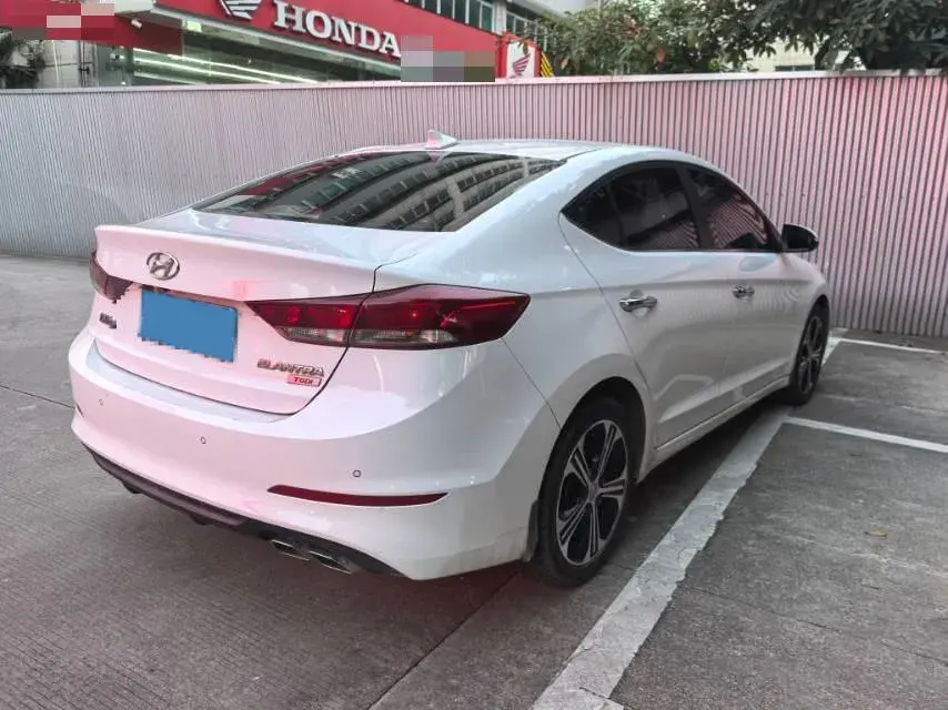 2018 HYUNDAI ELANTRA thumbnail 2