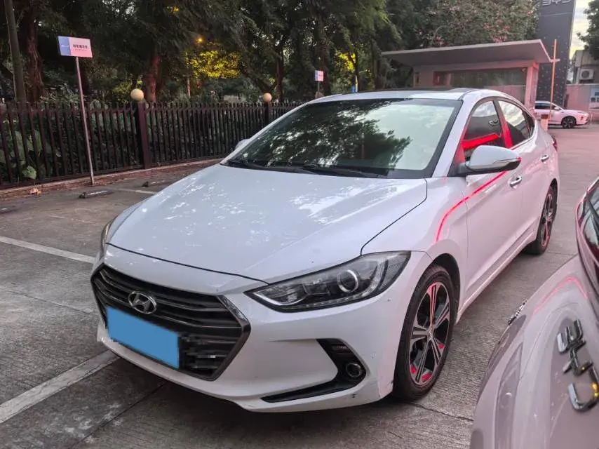 2018 Hyundai Elantra 1.4T 130HP L4 7DCT